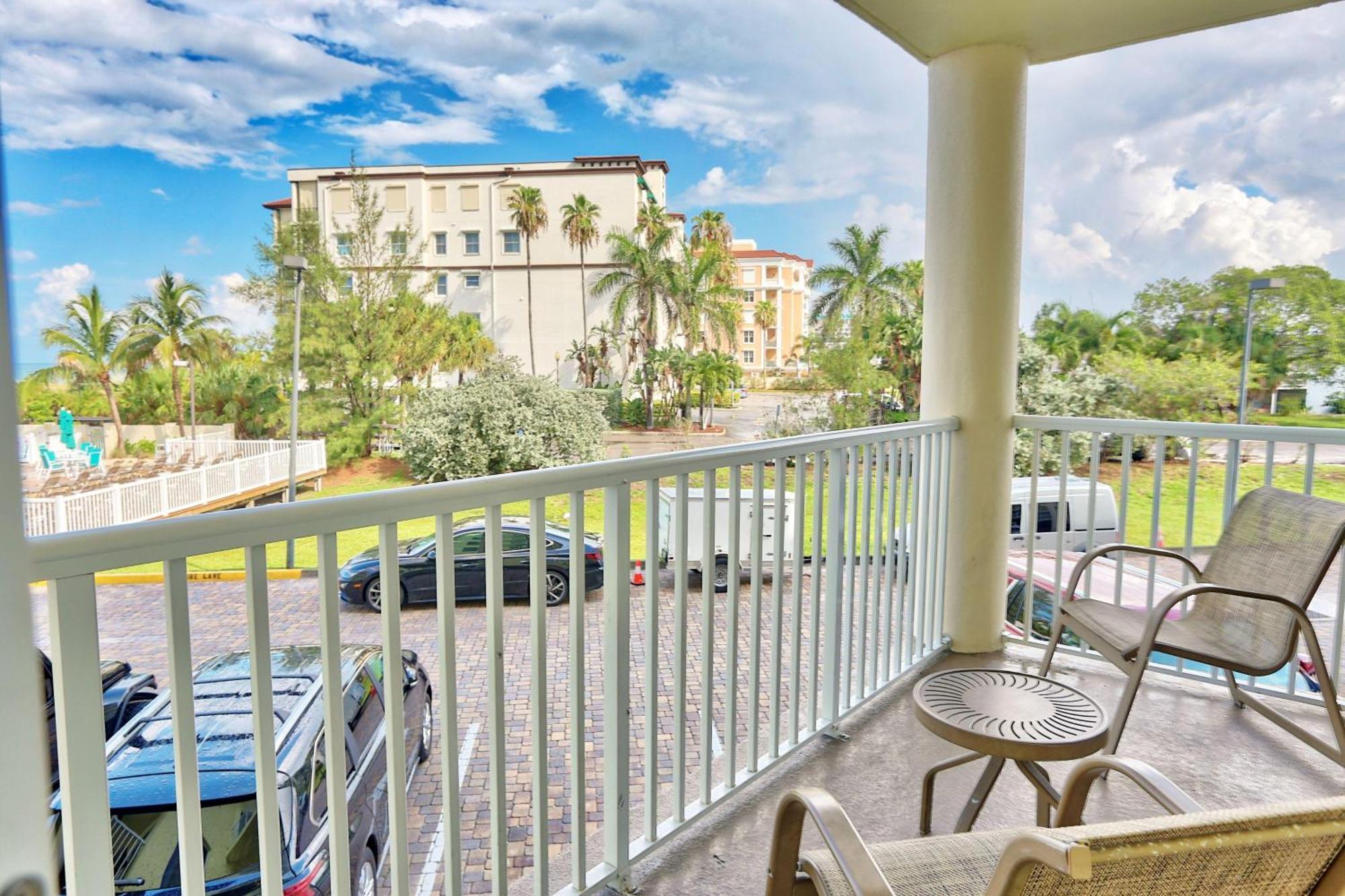 Sunset Vistas 211N Villa St. Pete Beach Exterior photo